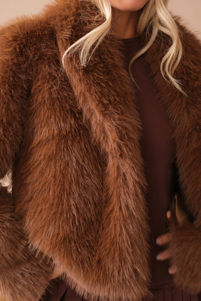 Chocolate brown faux fur coat women winter outfit